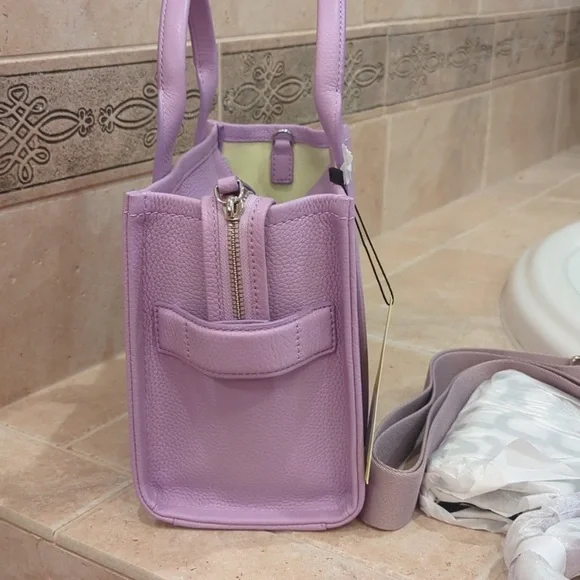 Marc Jacobs The Leather Tote Bag purse Wisteria purple Small - Picture 4 of 7